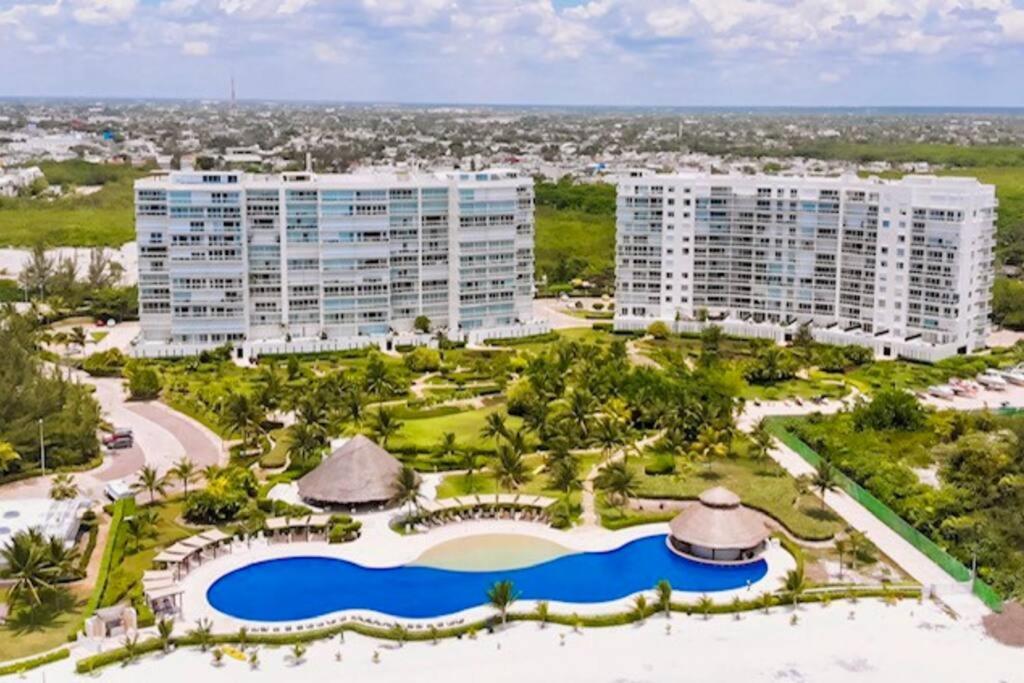 Reef Beachfront 3Bdr Apartment By Casa Paraiso Cancún Kültér fotó